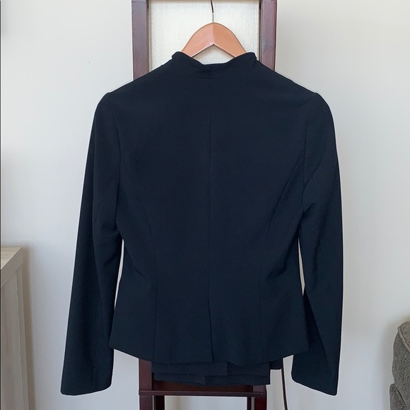 Woman’s navy blue business suit by Femme - Picture 3 of 3